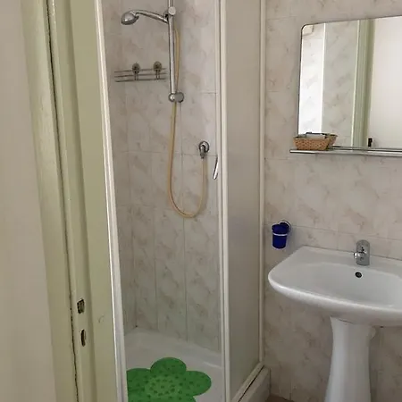 Hotel Dora
