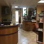 Dora *